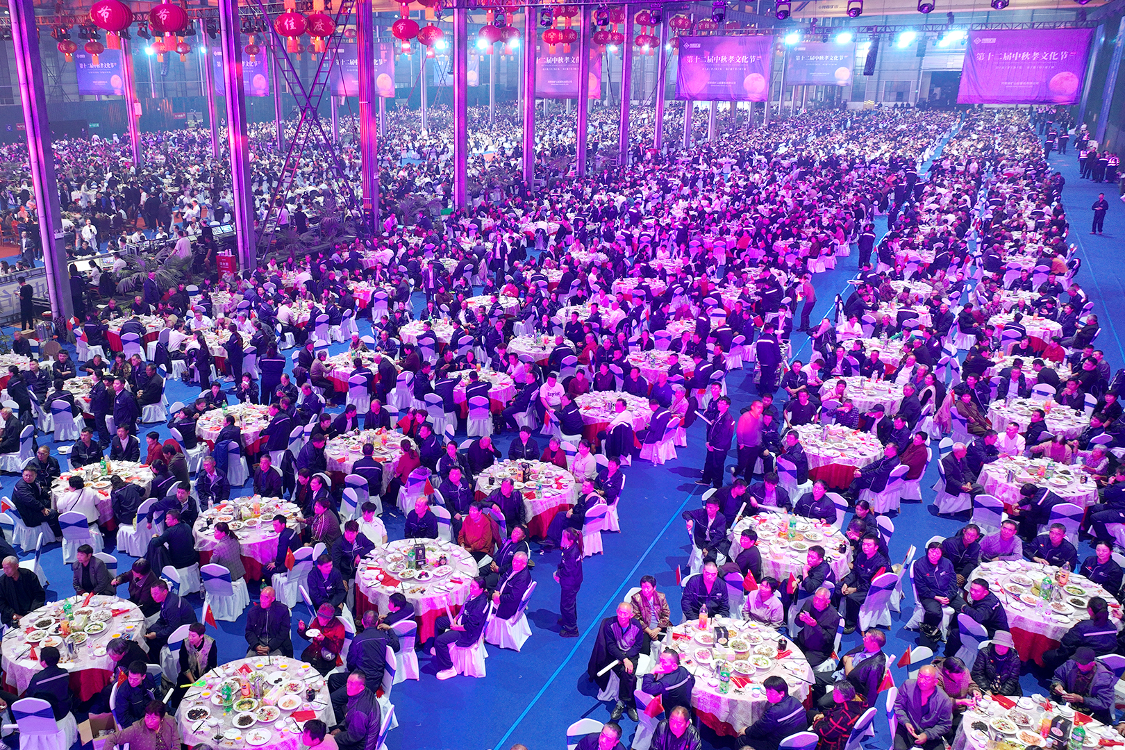 Henan Mine Crane Factory Team