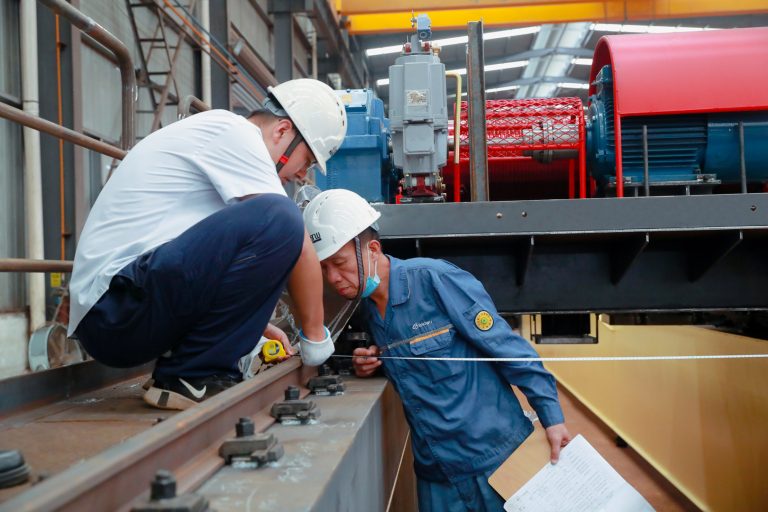 Special Crane for Carbon-Based New Materials & Anode Material Production