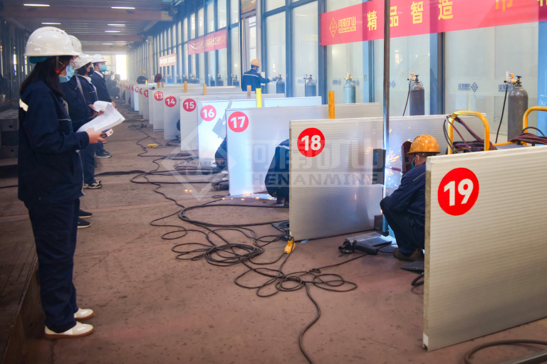 Overhead Crane Supplier, Gantry Crane Supplier, Harbor Crane Supplier