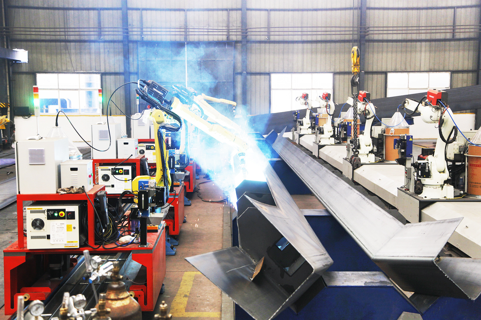 Henan Mine Crane welding robot put into operation