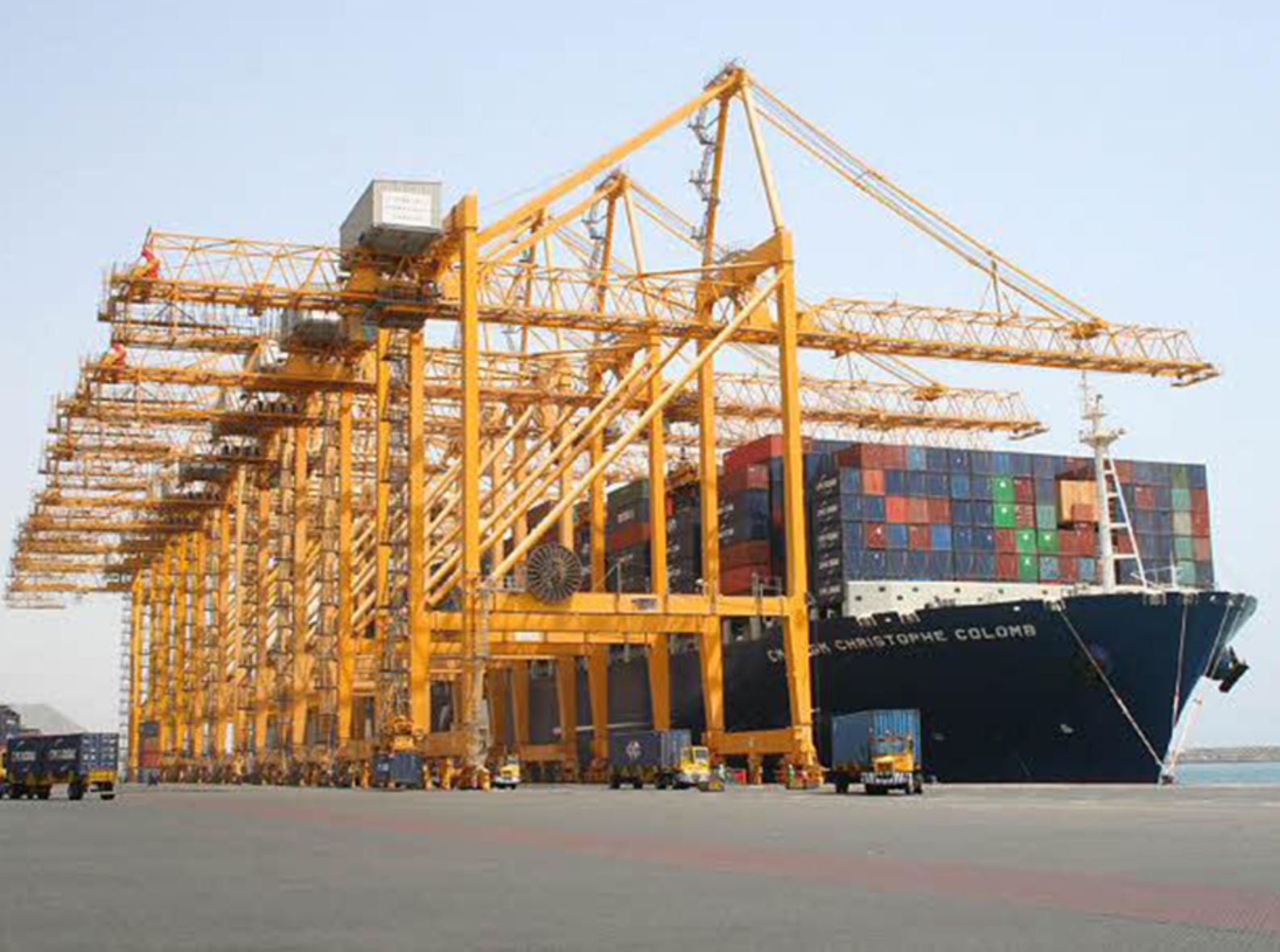 Ship-to-Shore Crane manufactured by Henan Mine Crane,