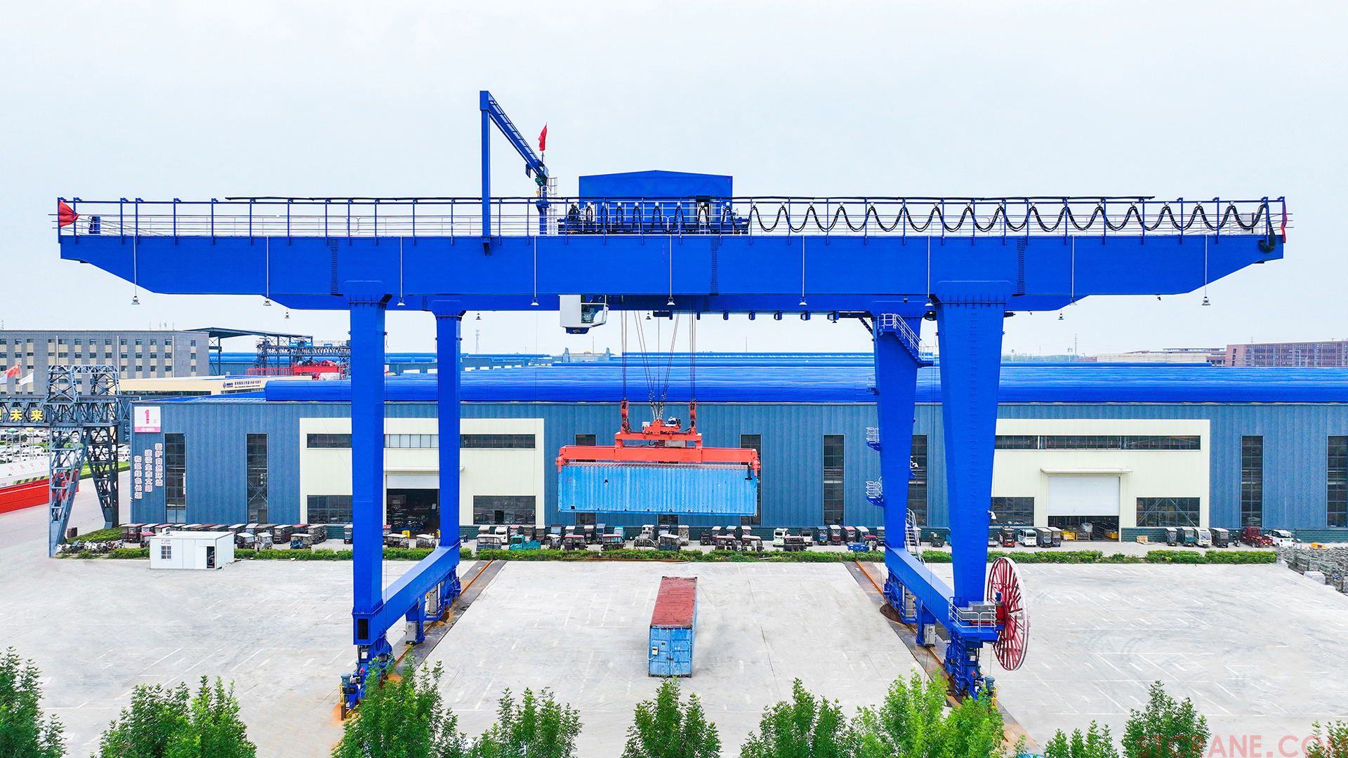 Container Crane for Railway Project by Henan Mine Crane Factory
