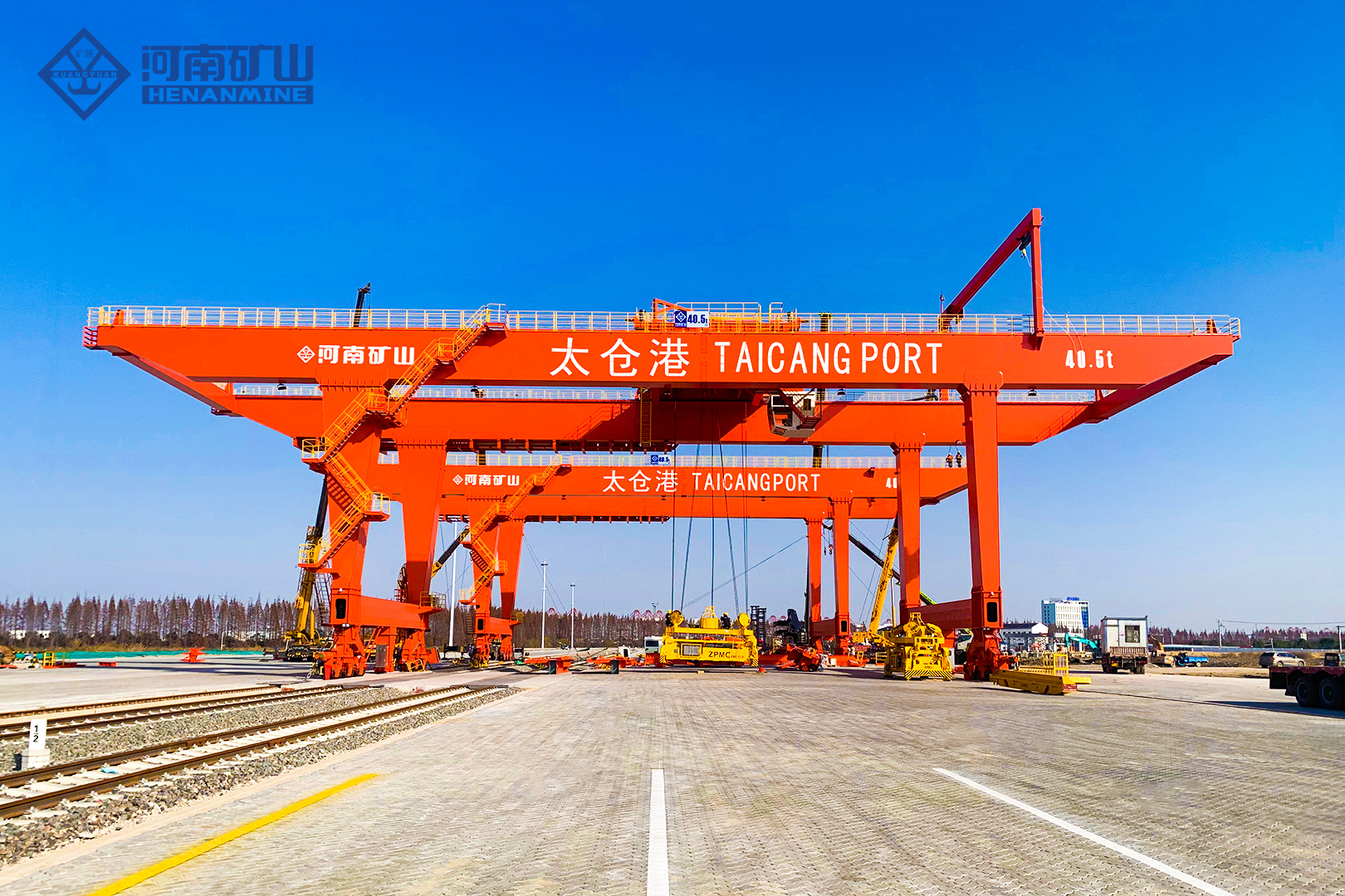 container gantry crane