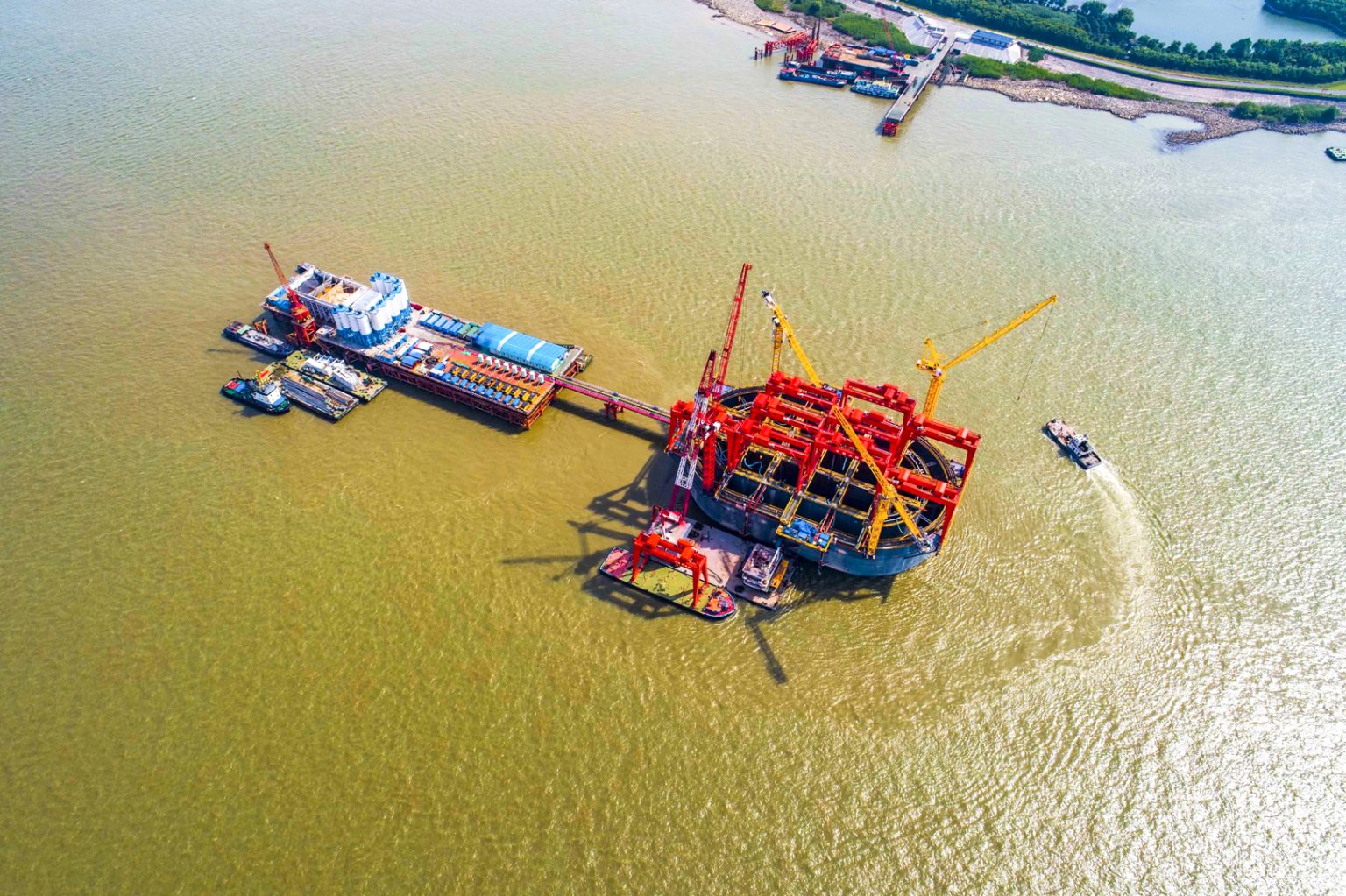 Bridge lifting equipment