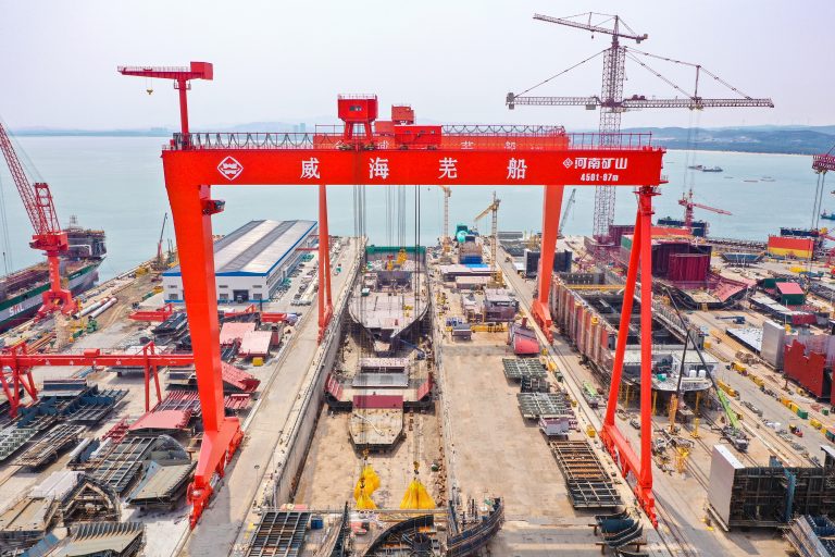 reliable gantry crane supplier for shipyards