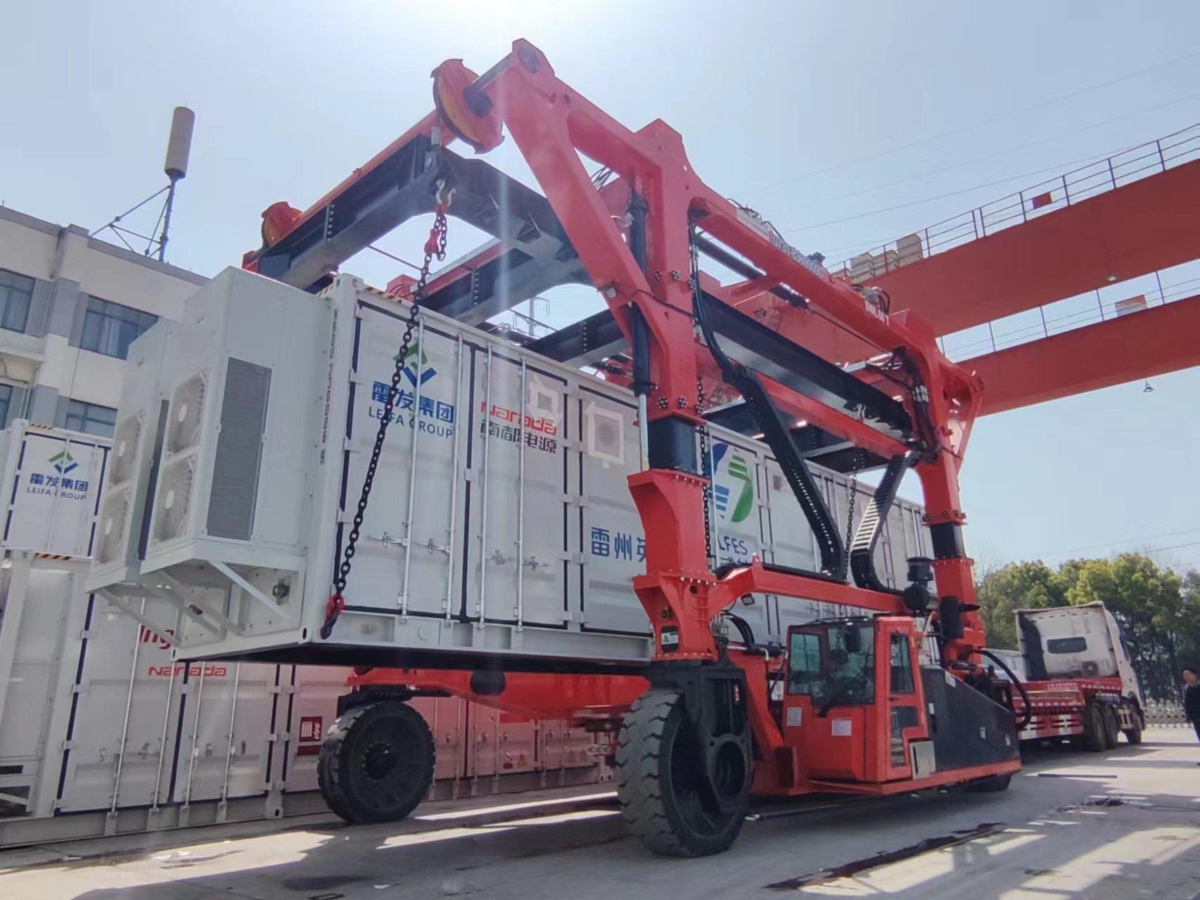 container straddle carrier manufacturer