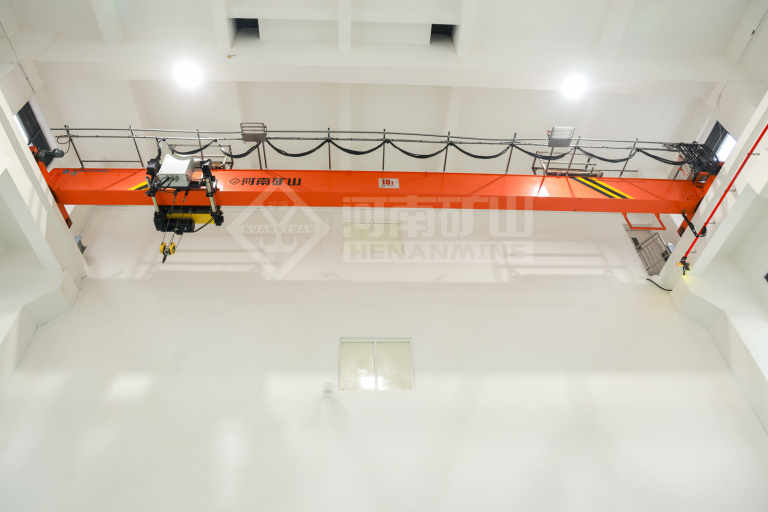 600 ton overhead crane