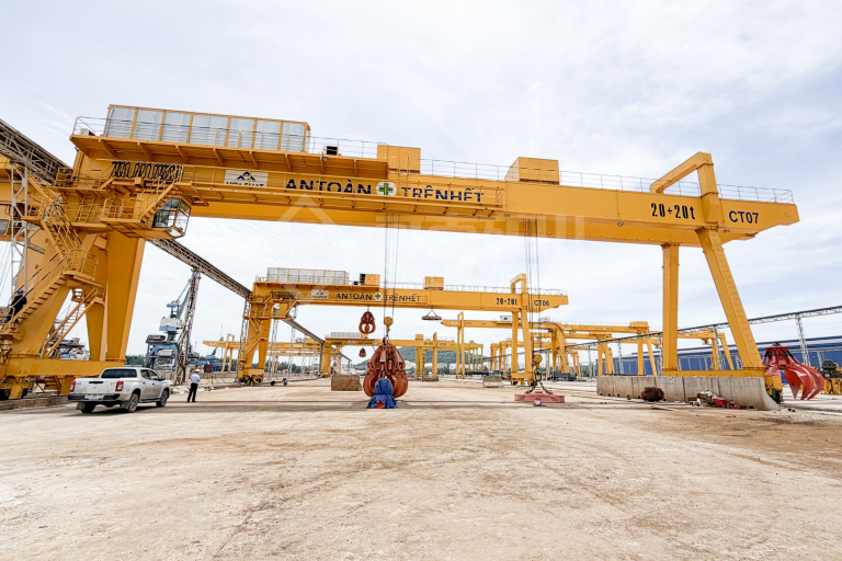 steel mill crane