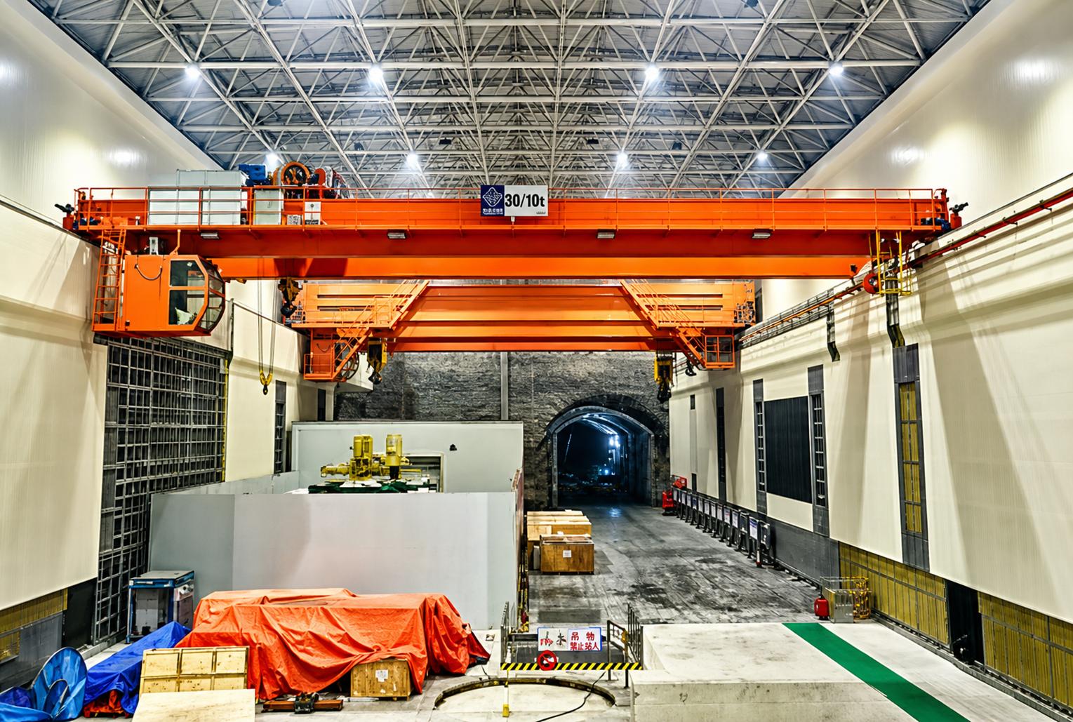 overhead crane for frequent start-stop operations
