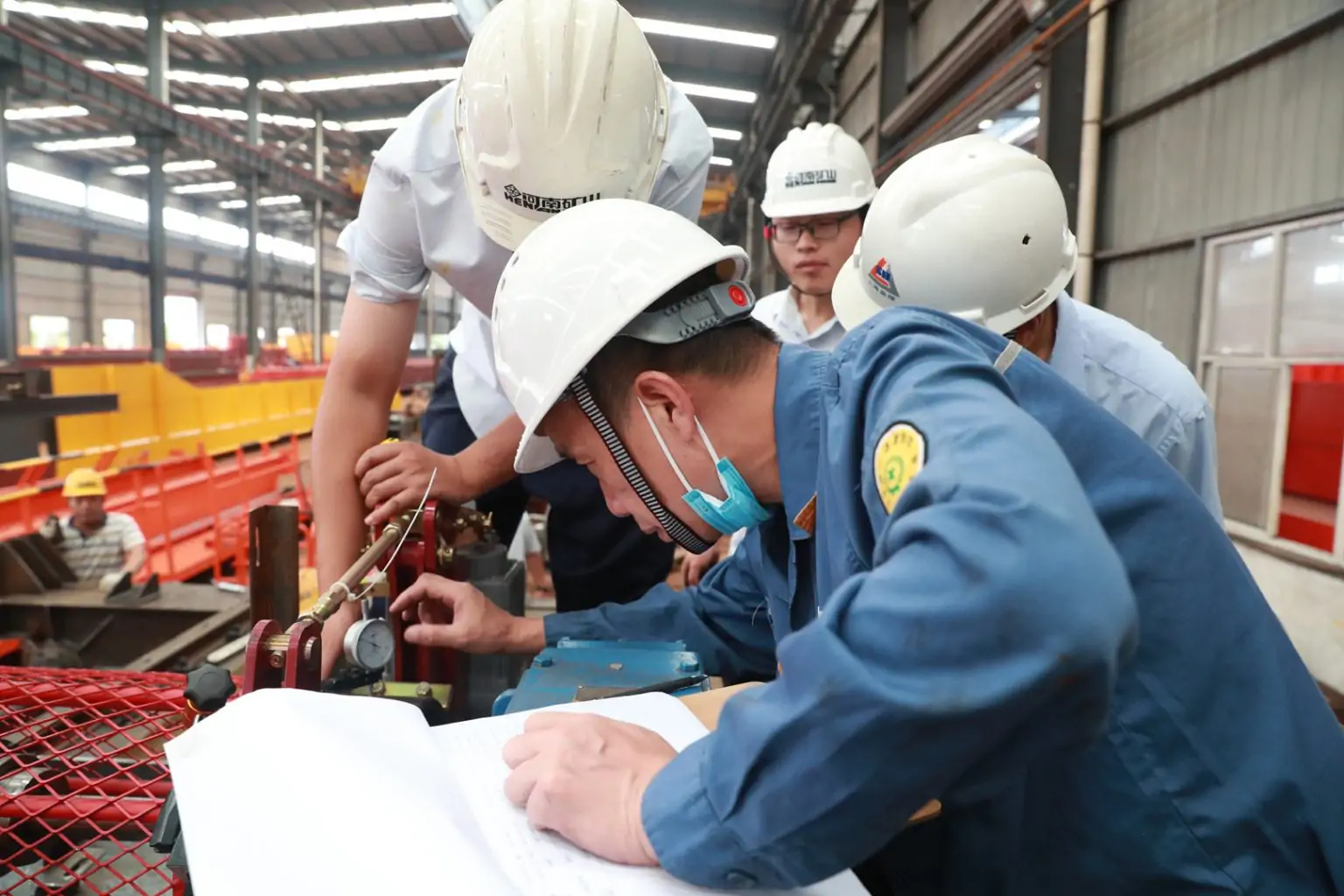 Special Crane for Carbon-Based New Materials & Anode Material Production