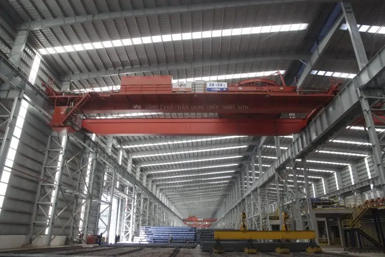 Upper Rotating Magnetic Electromagnetic Overhead Crane Henan Mine Factory supply