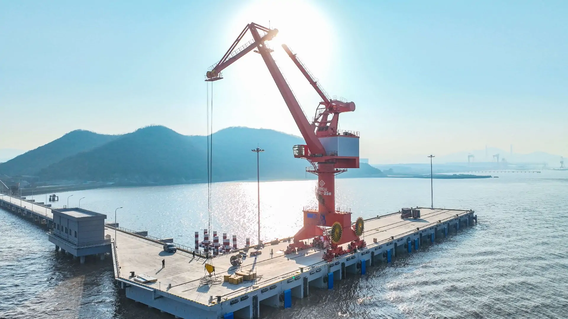 portal harbor crane manufacturers
